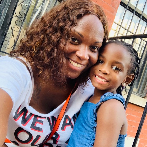 Meet your Poshers! - Picture 5 of 7